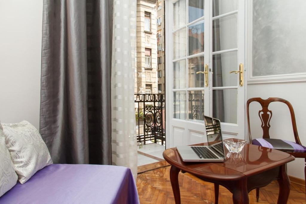 City Center Apartment With Balcony Belgrade Exterior photo